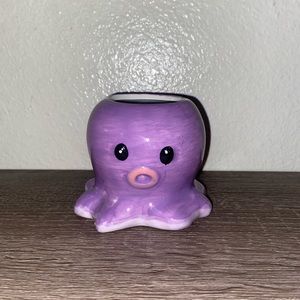 small octopus pot